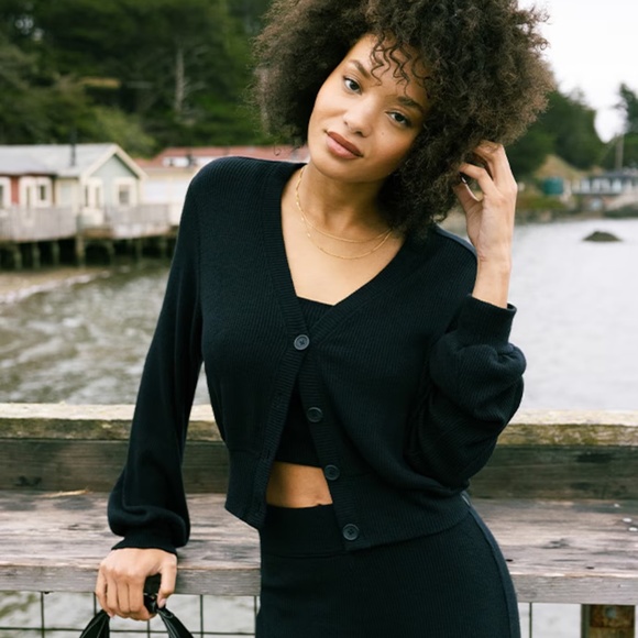 Travis Mathew Magens Bay Wide Rib Top in Black Size Smalll - Picture 1 of 11